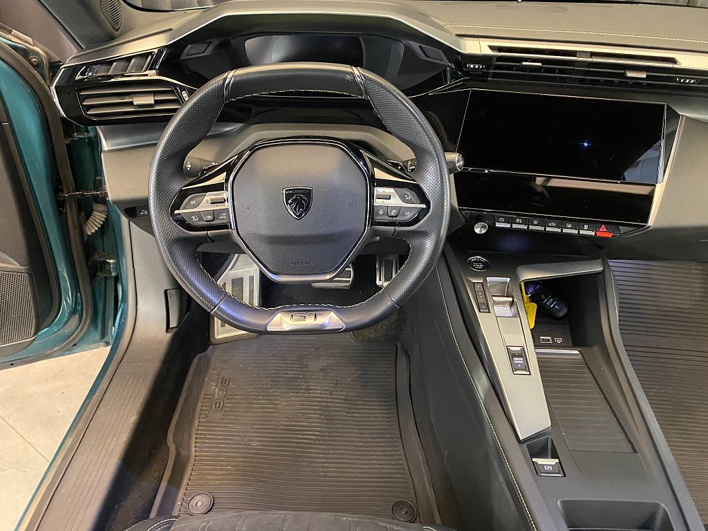 Vehicle Image 31