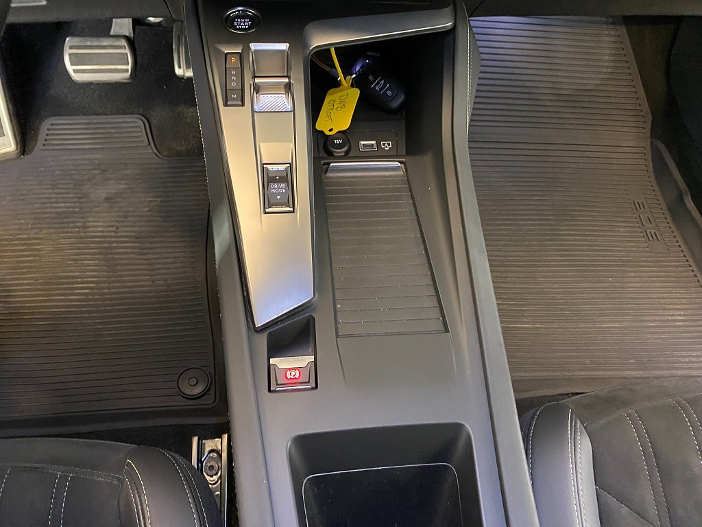 Vehicle Image 33