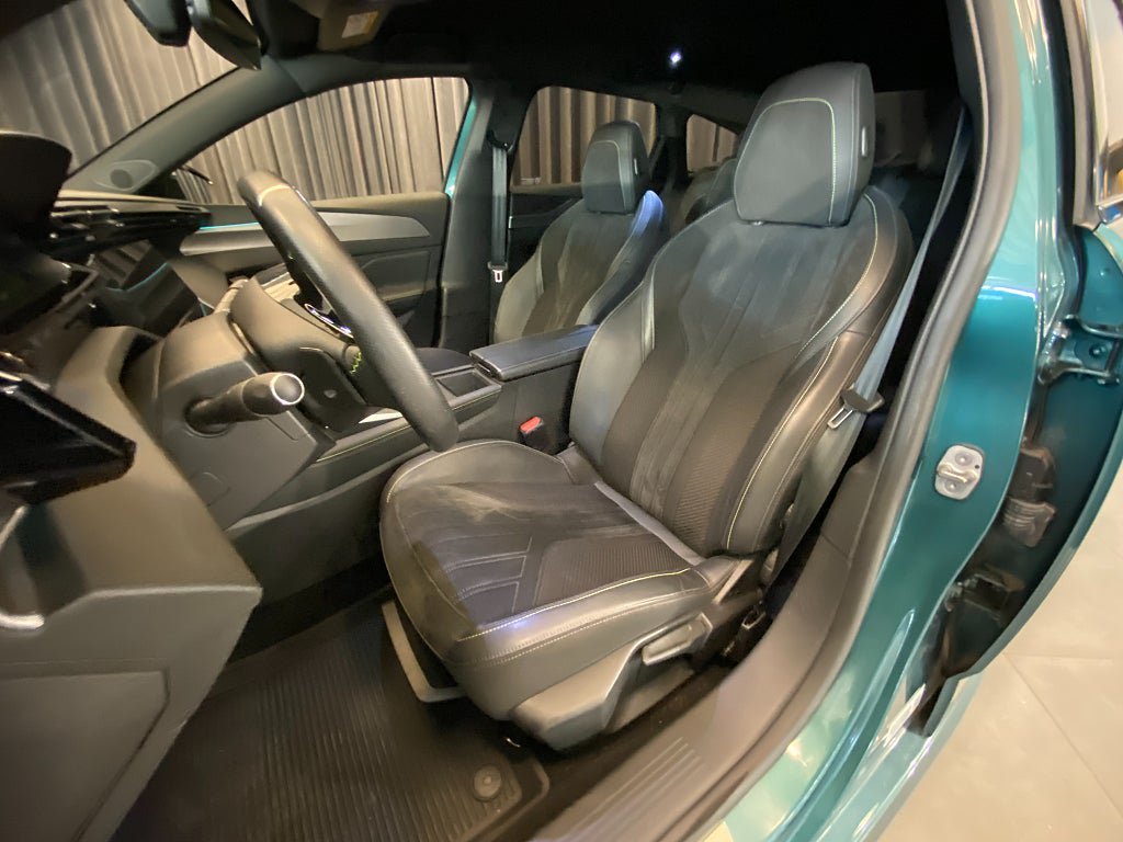 Vehicle Image 45