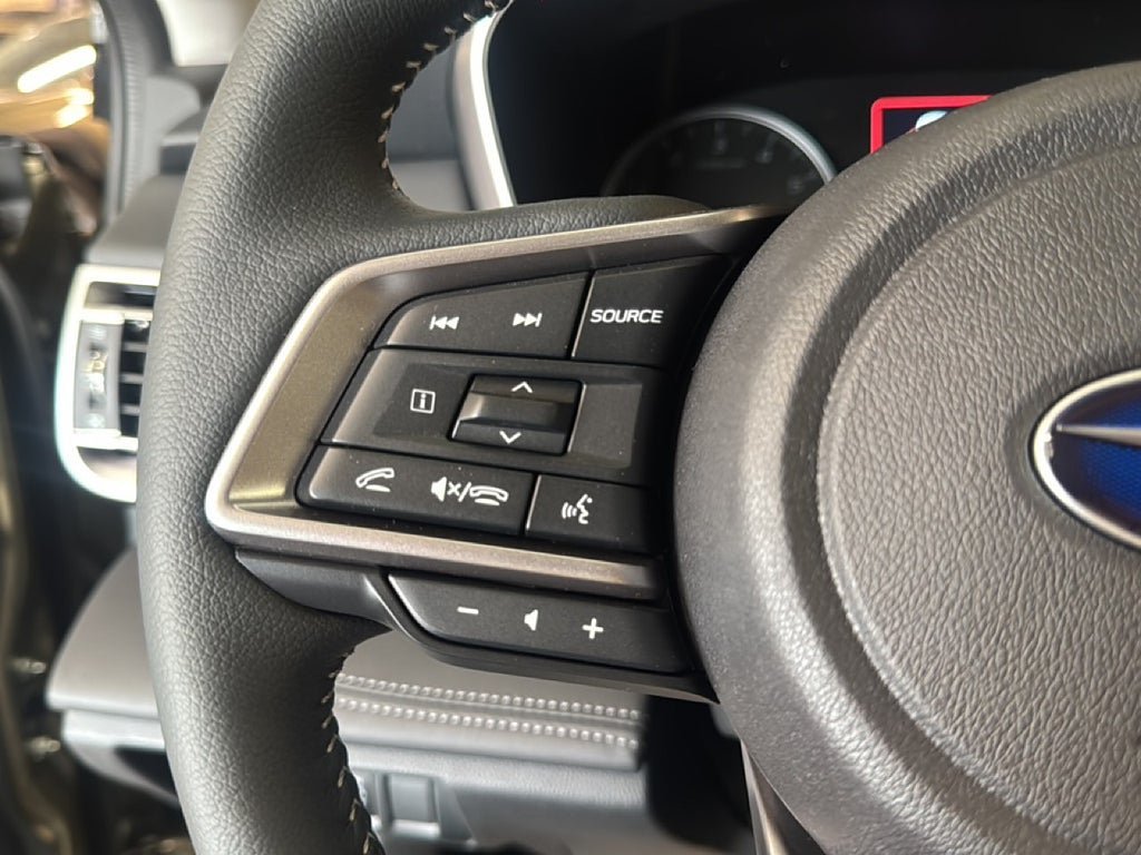 Vehicle Image 24