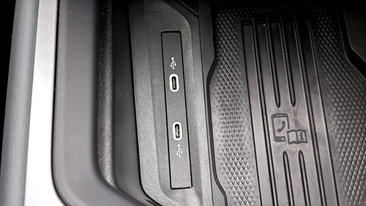 Vehicle Image 18