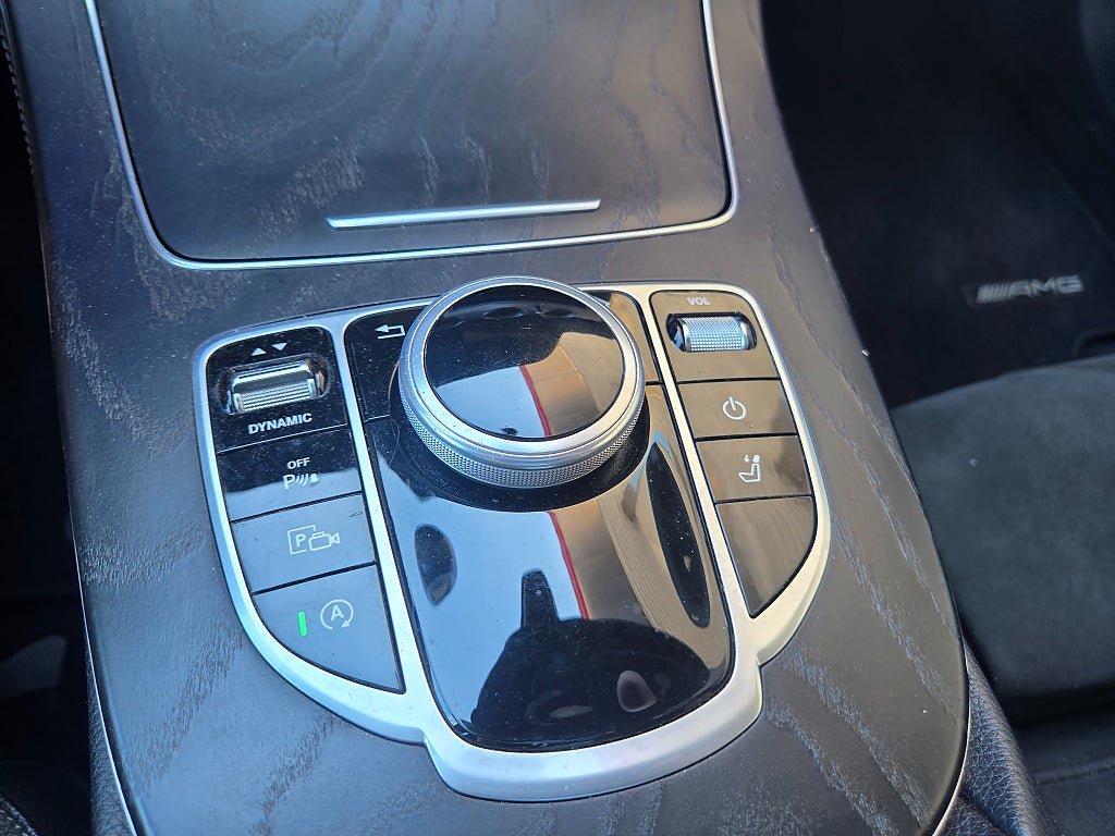 Vehicle Image 24