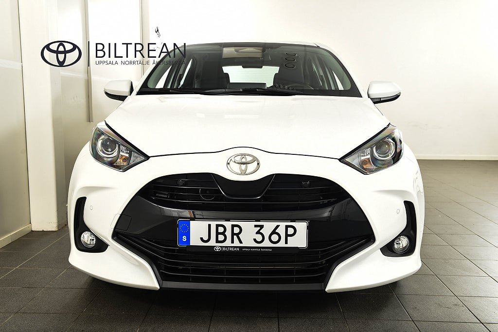 Vehicle Image 5