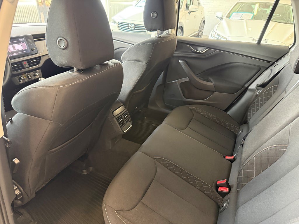 Vehicle Image 22