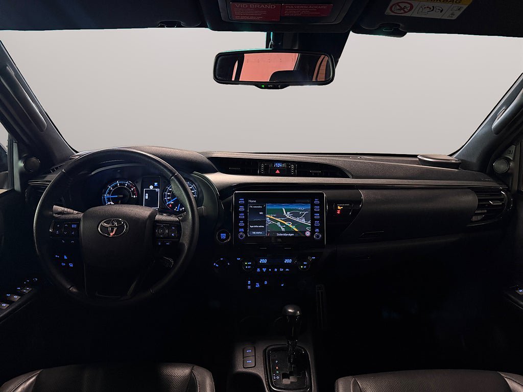 Vehicle Image 14