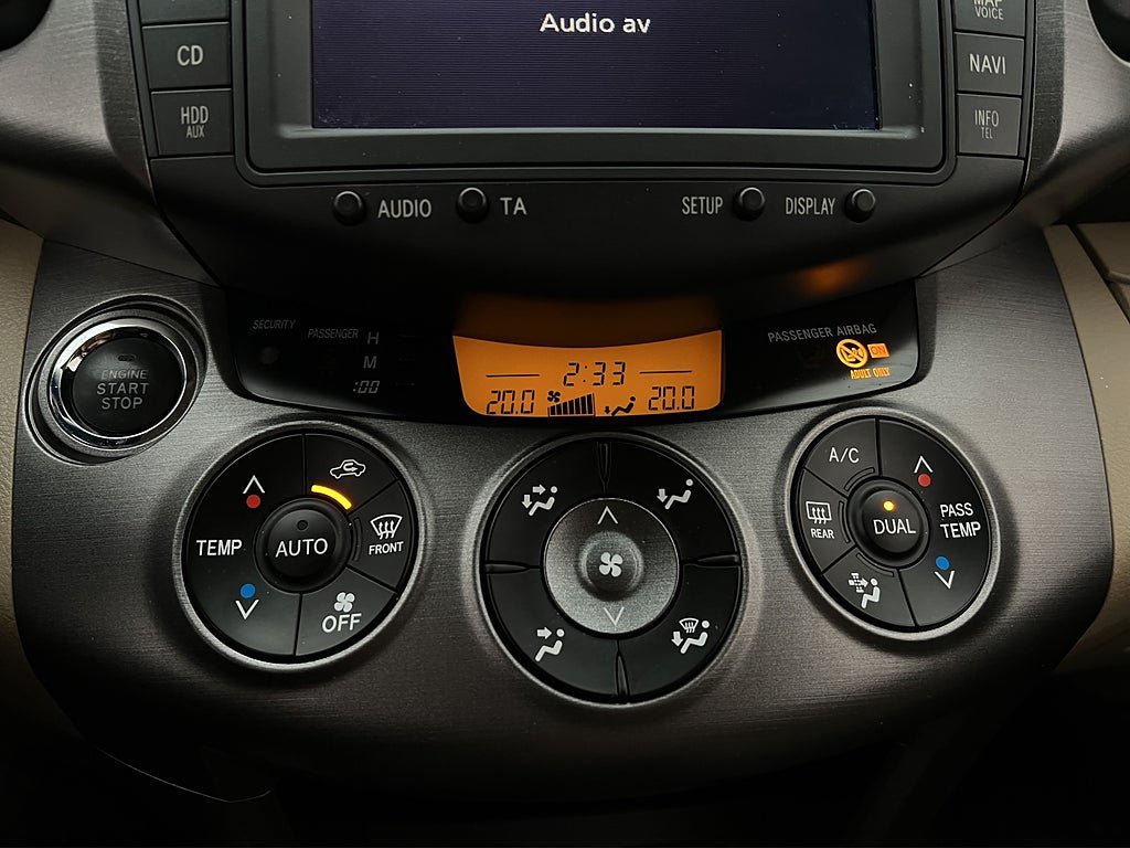 Vehicle Image 22