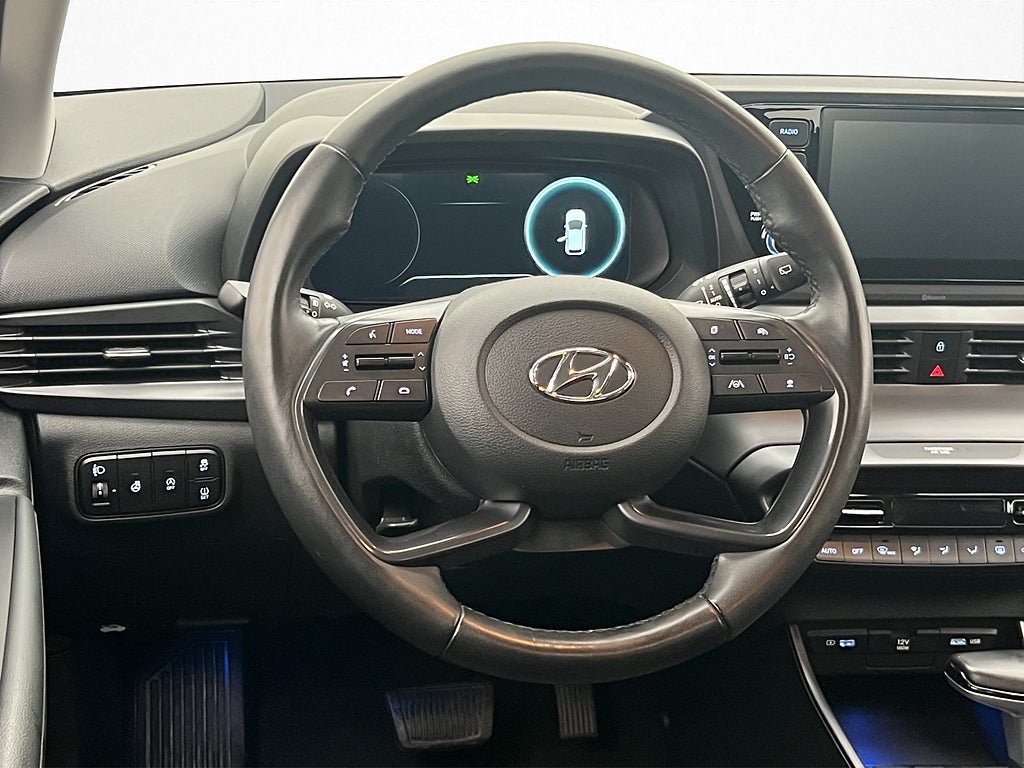 Vehicle Image 11