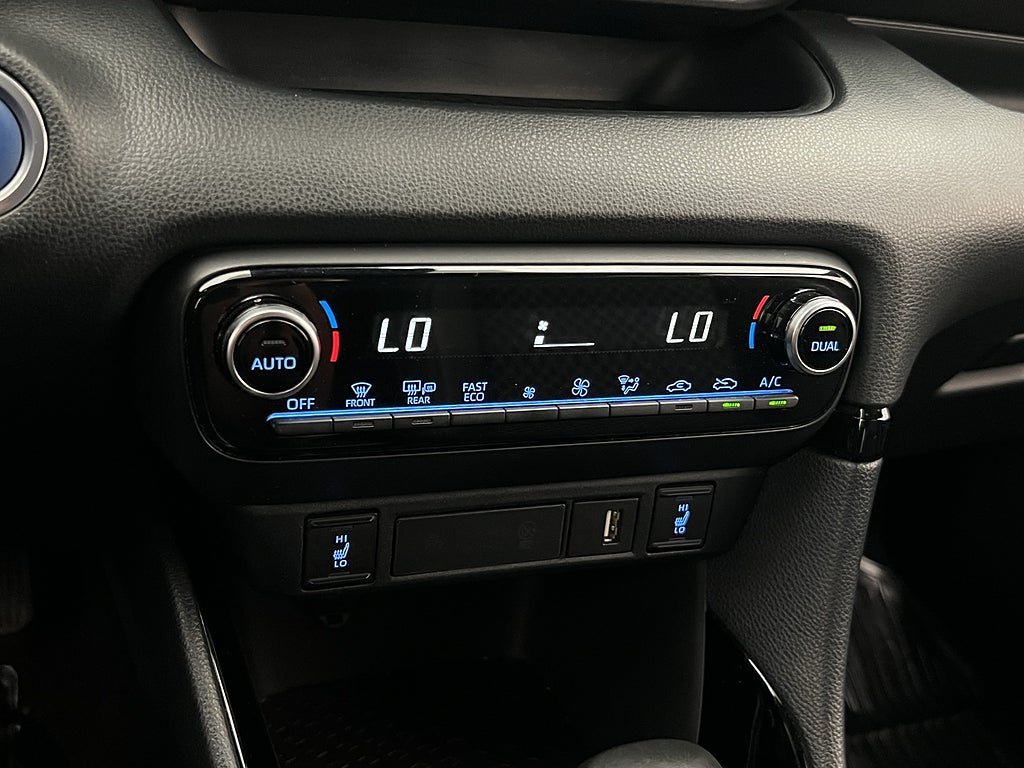 Vehicle Image 17