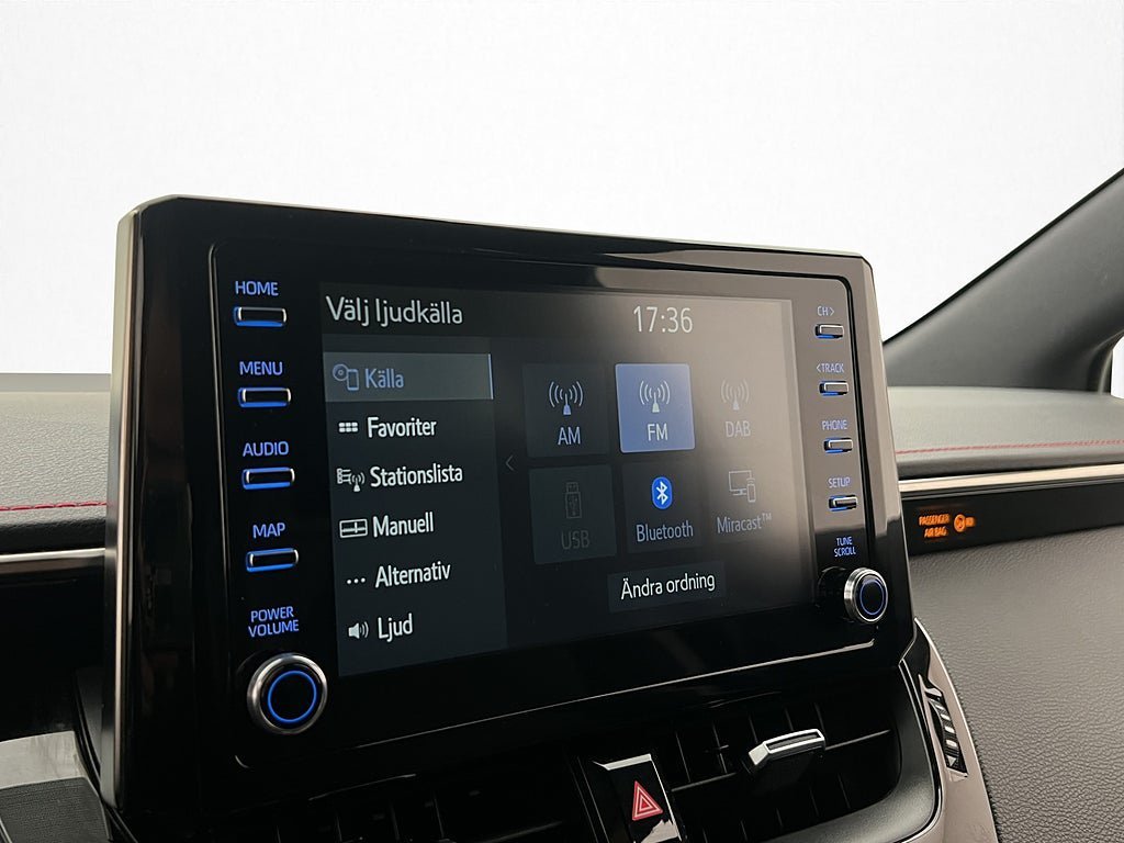 Vehicle Image 21