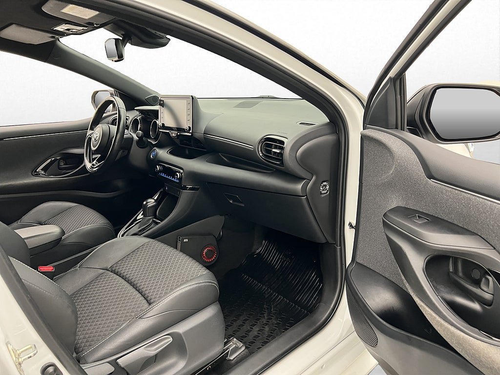 Vehicle Image 19