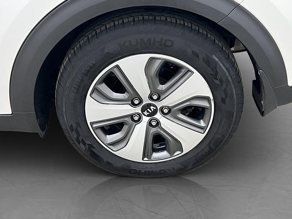 Vehicle Image 30
