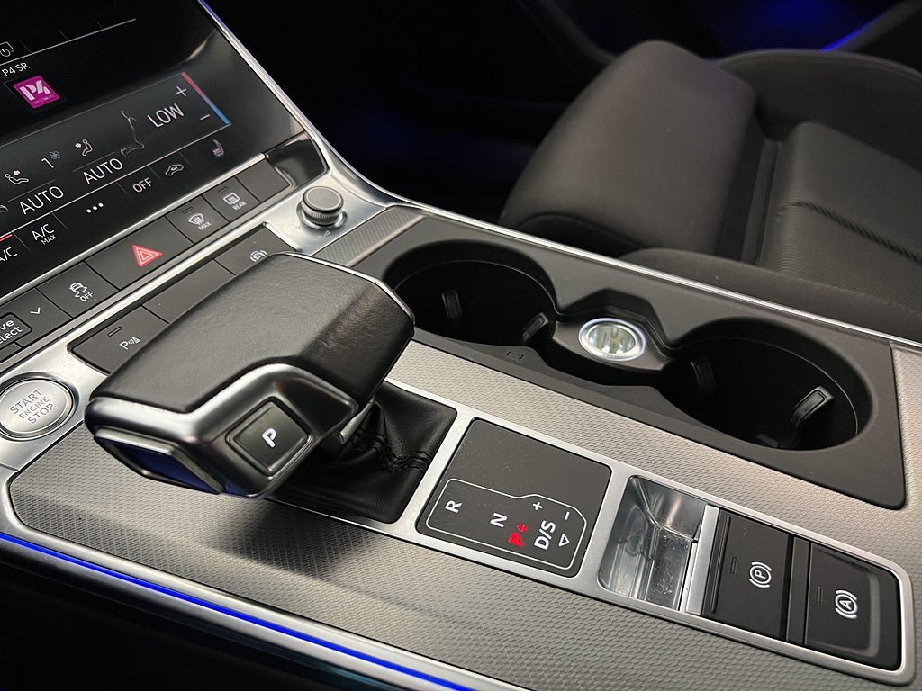 Vehicle Image 24