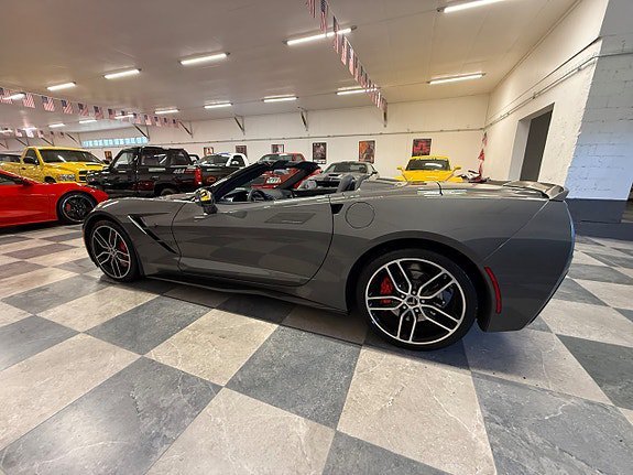 Vehicle Image 15