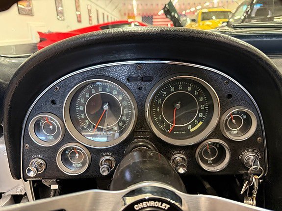Vehicle Image 28