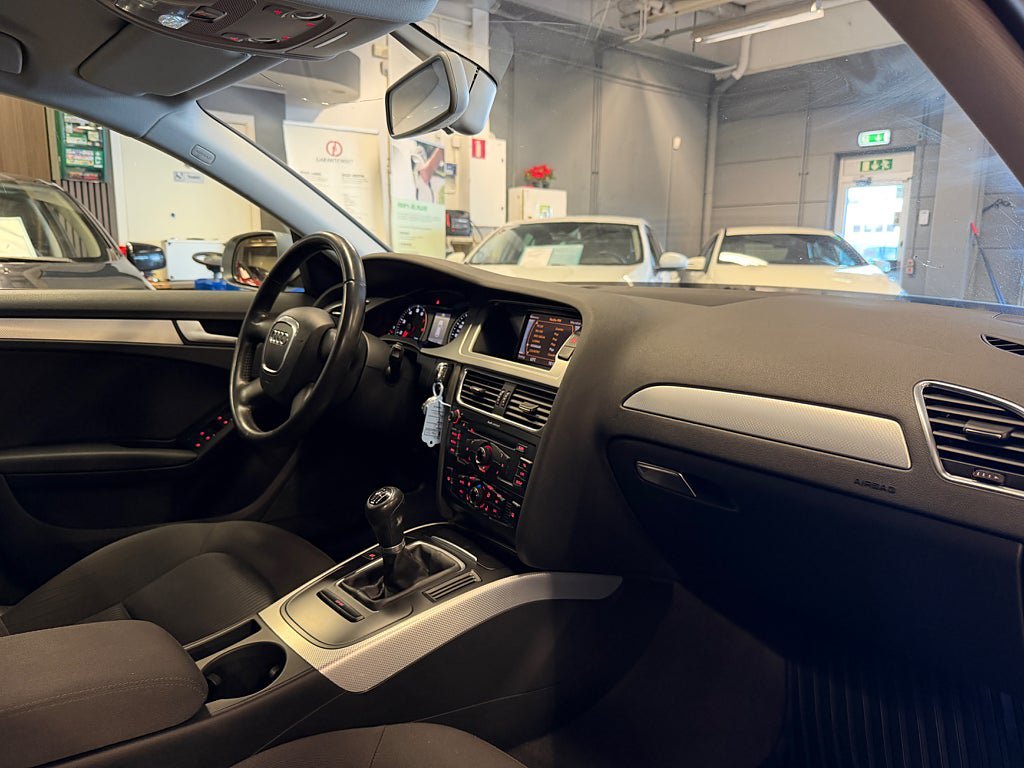 Vehicle Image 19