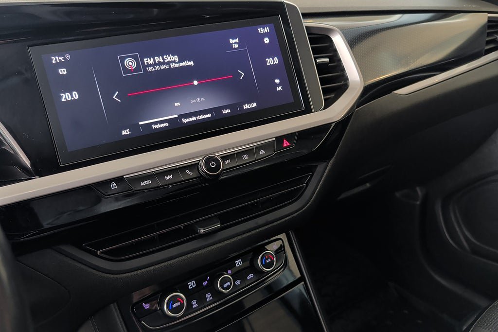 Vehicle Image 13