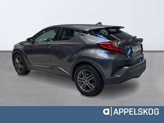 Vehicle Image 7
