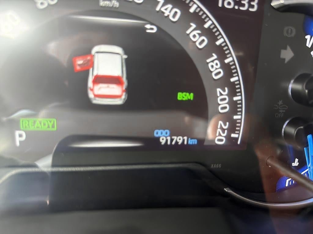 Vehicle Image 13