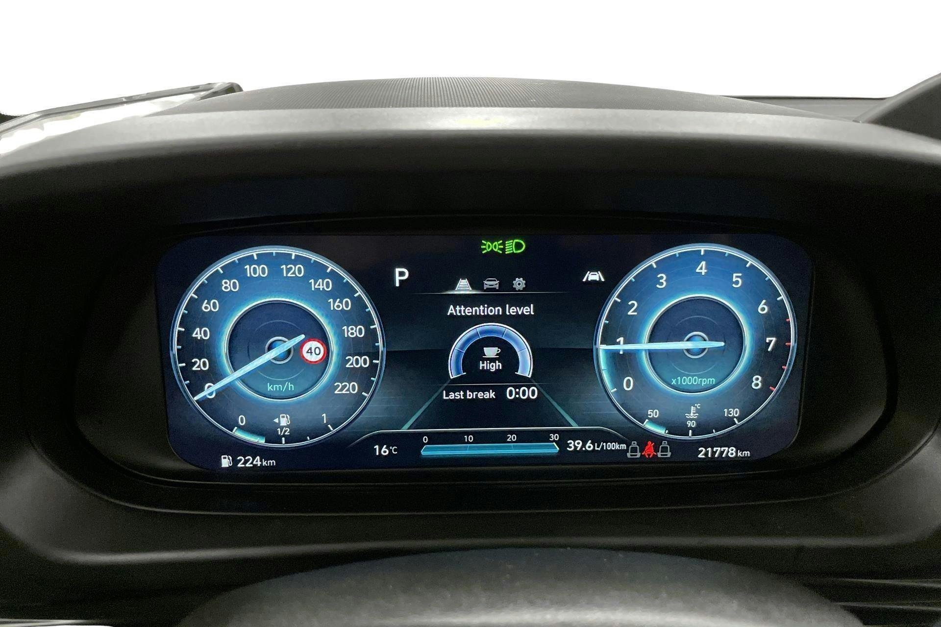 Vehicle Image 10