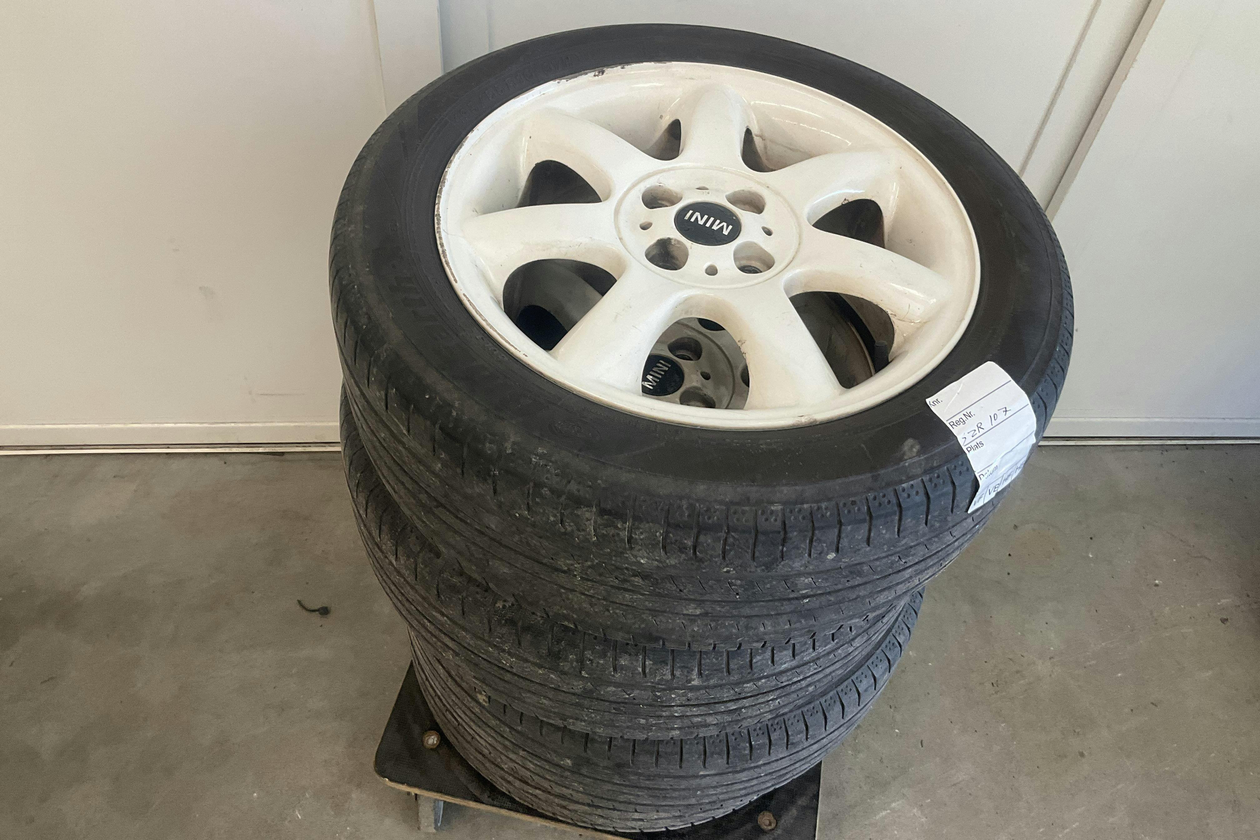 Vehicle Image 19
