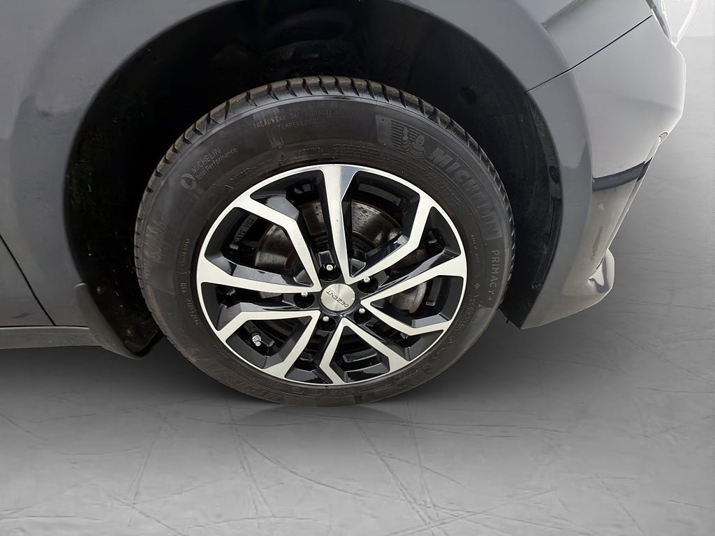 Vehicle Image 31