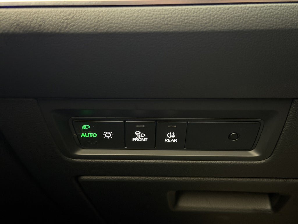 Vehicle Image 19