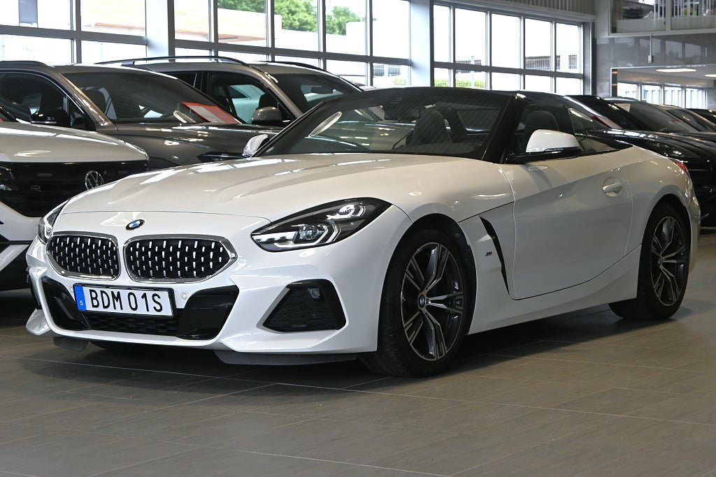 Vehicle Image 6
