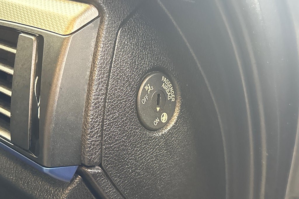 Vehicle Image 24