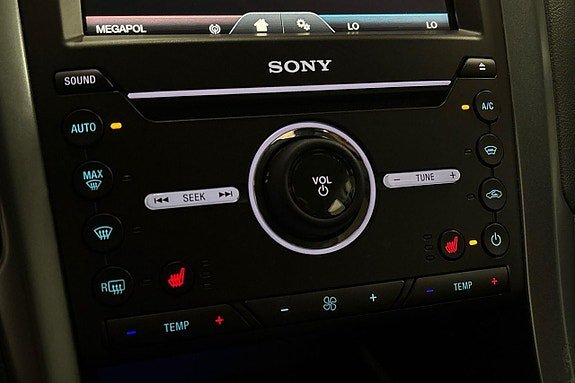 Vehicle Image 24