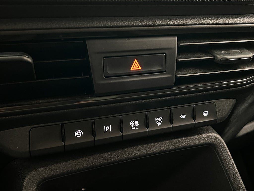 Vehicle Image 29
