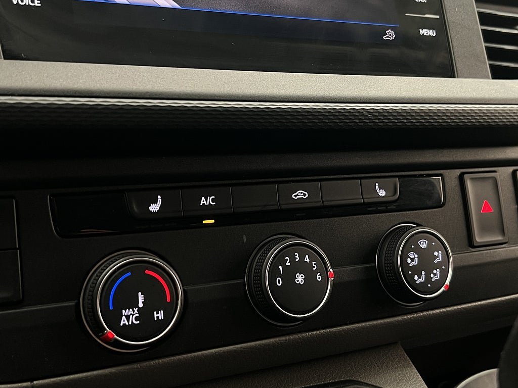 Vehicle Image 27
