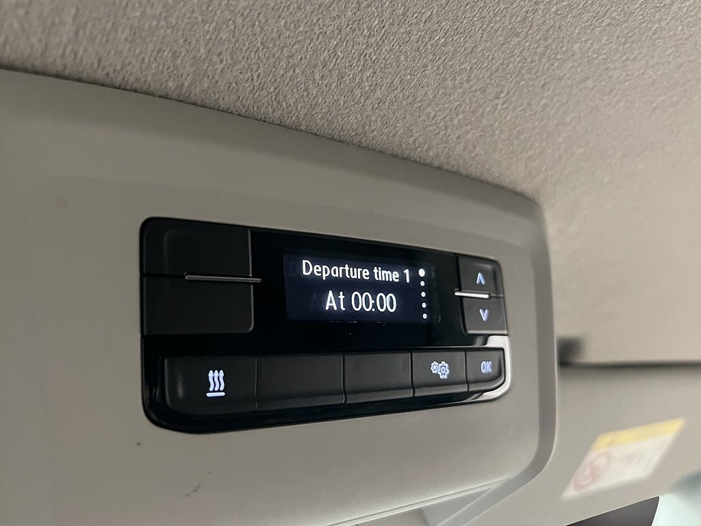 Vehicle Image 28