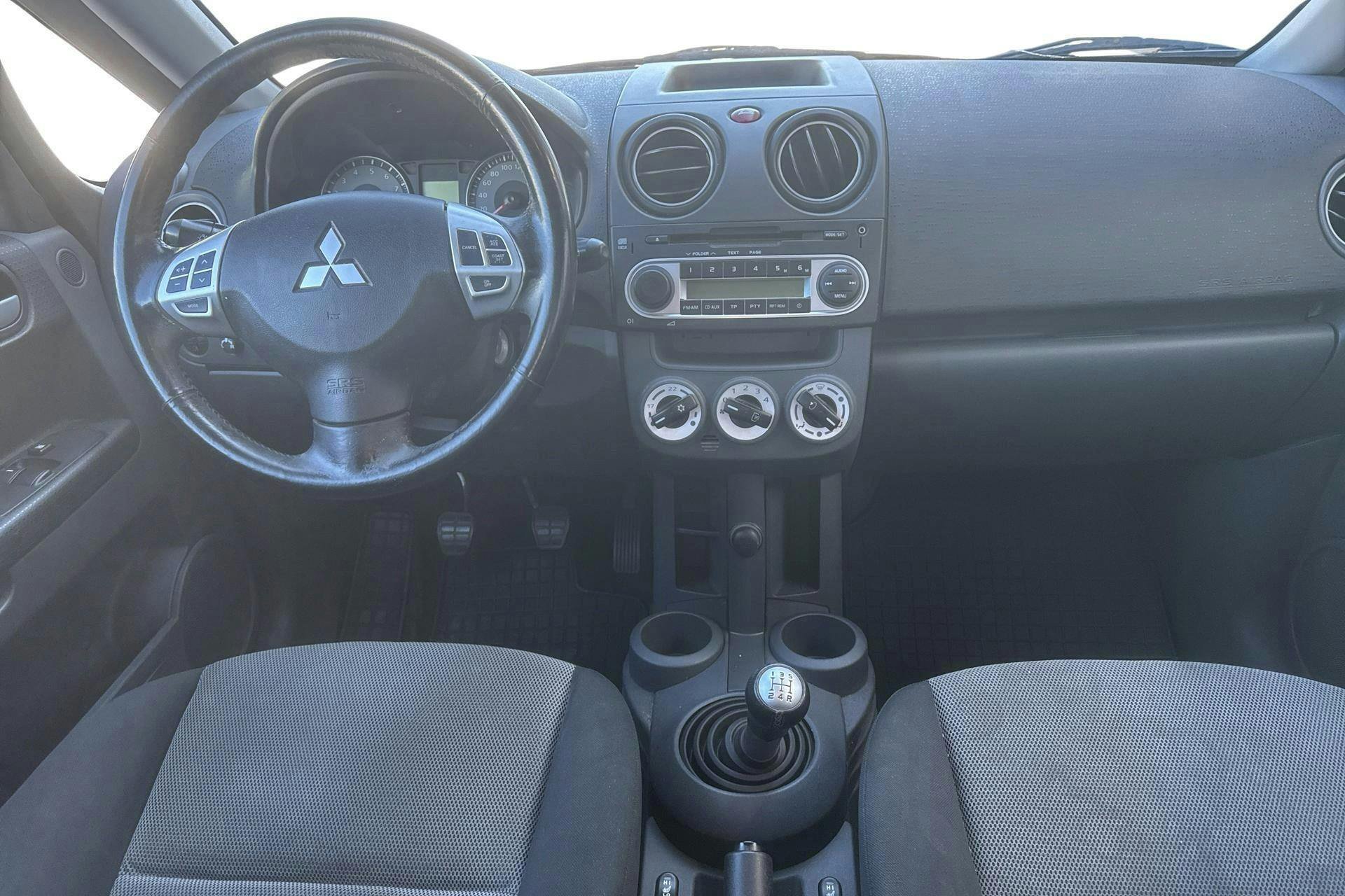 Vehicle Image 6