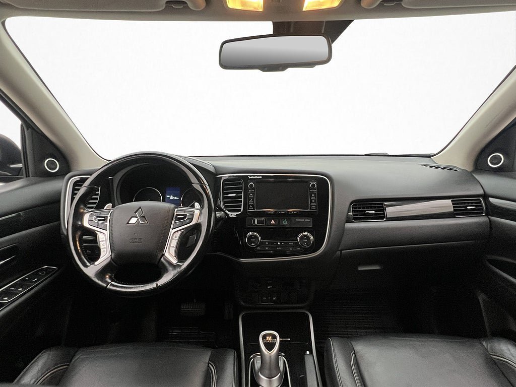 Vehicle Image 17
