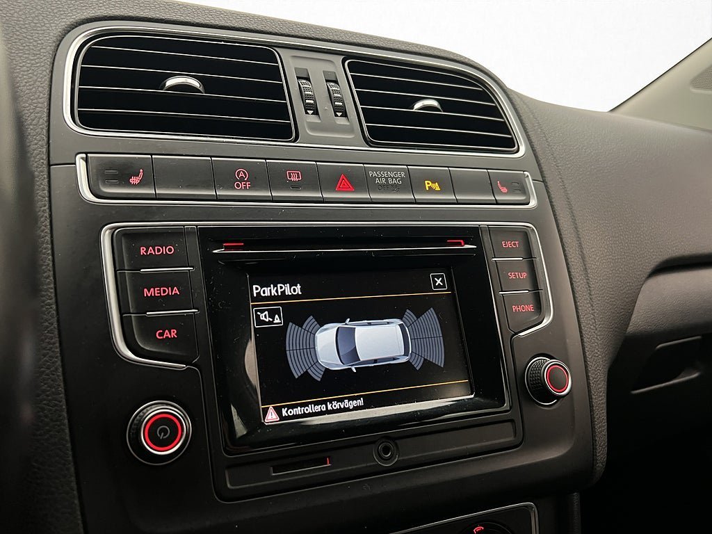 Vehicle Image 18