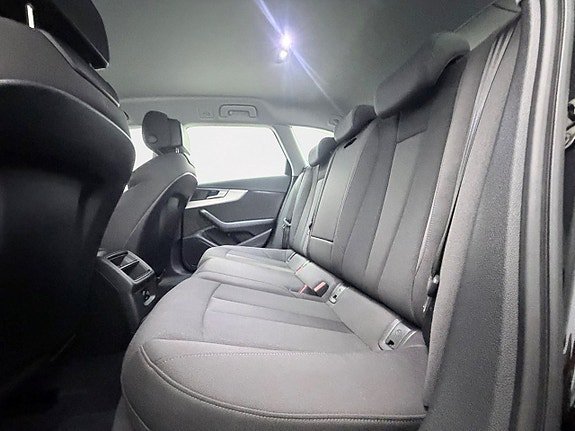 Vehicle Image 14