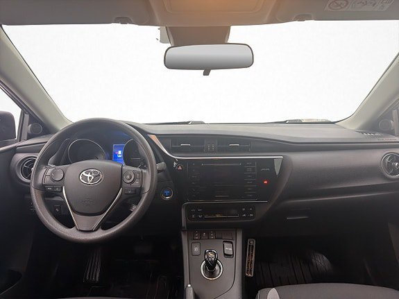 Vehicle Image 16