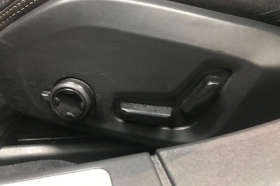 Vehicle Image 29