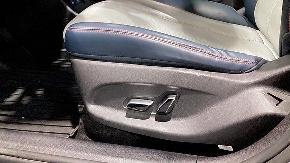 Vehicle Image 14