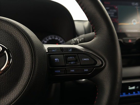 Vehicle Image 22