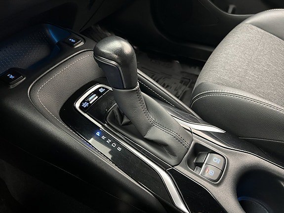 Vehicle Image 18