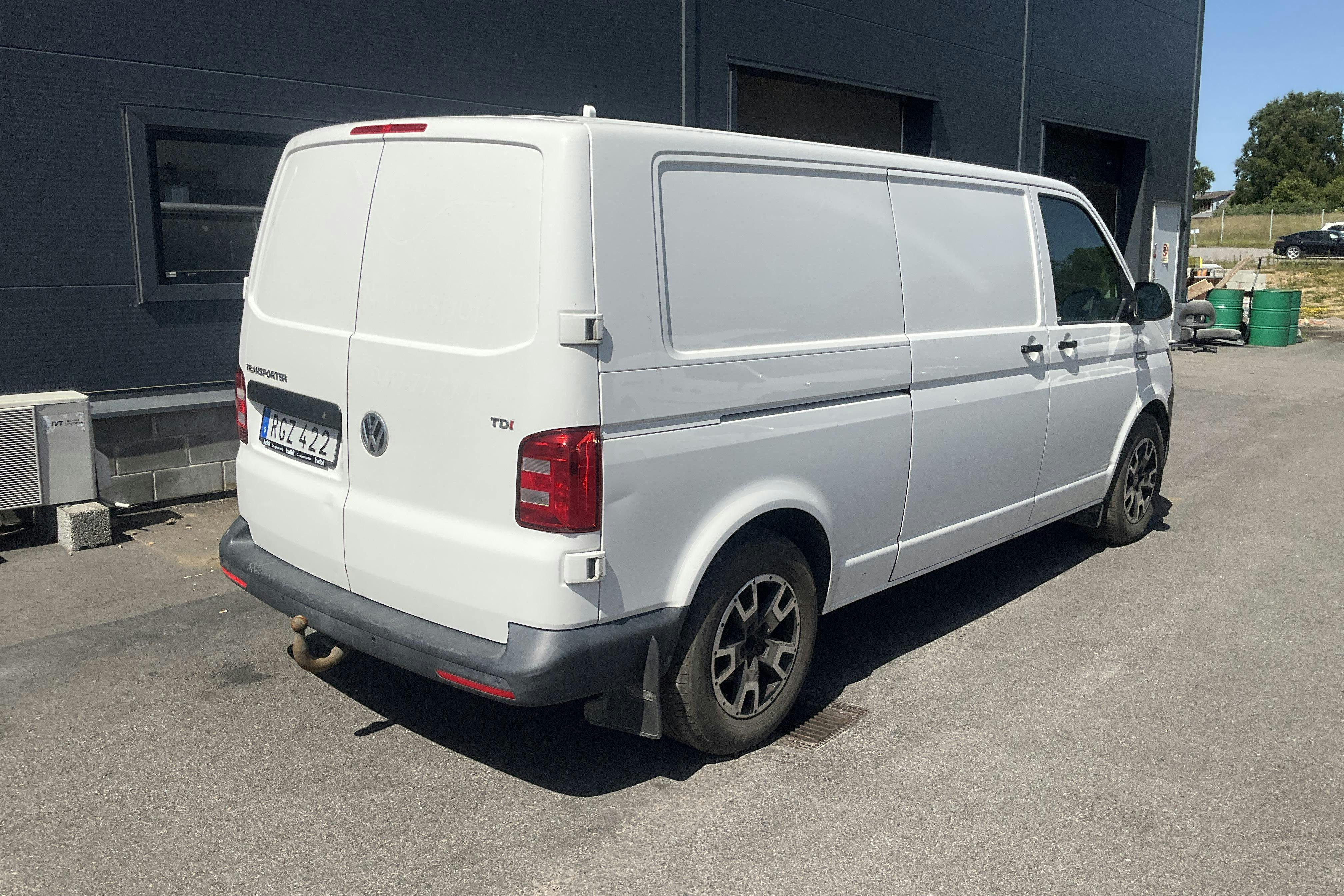 Vehicle Image 4