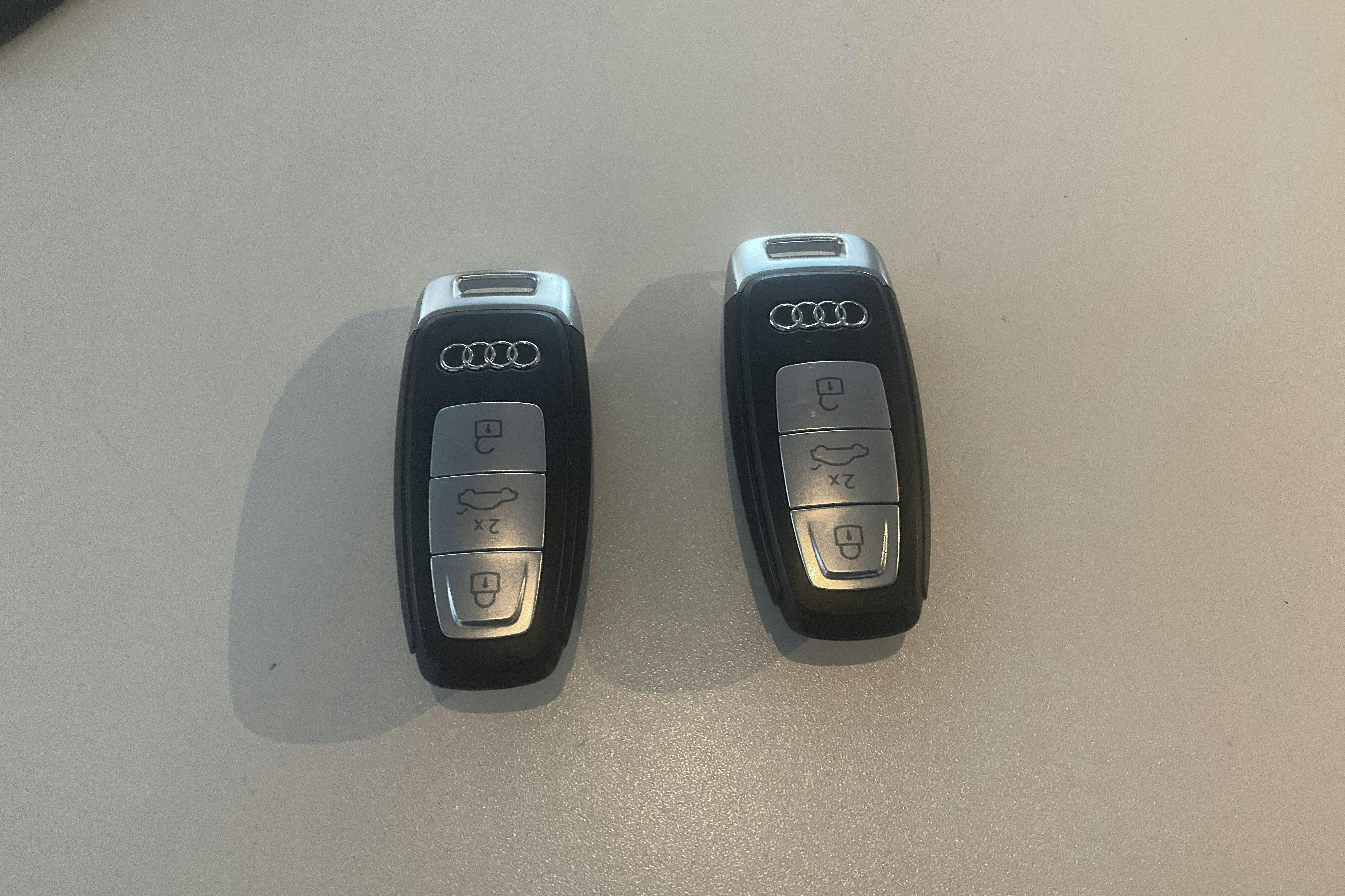 Vehicle Image 18