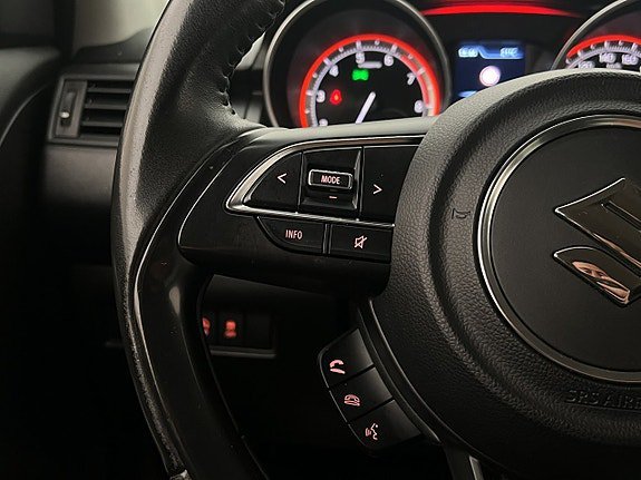 Vehicle Image 23