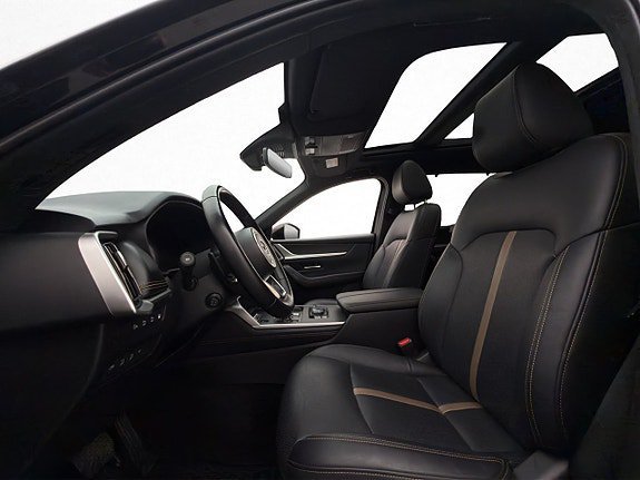 Vehicle Image 33