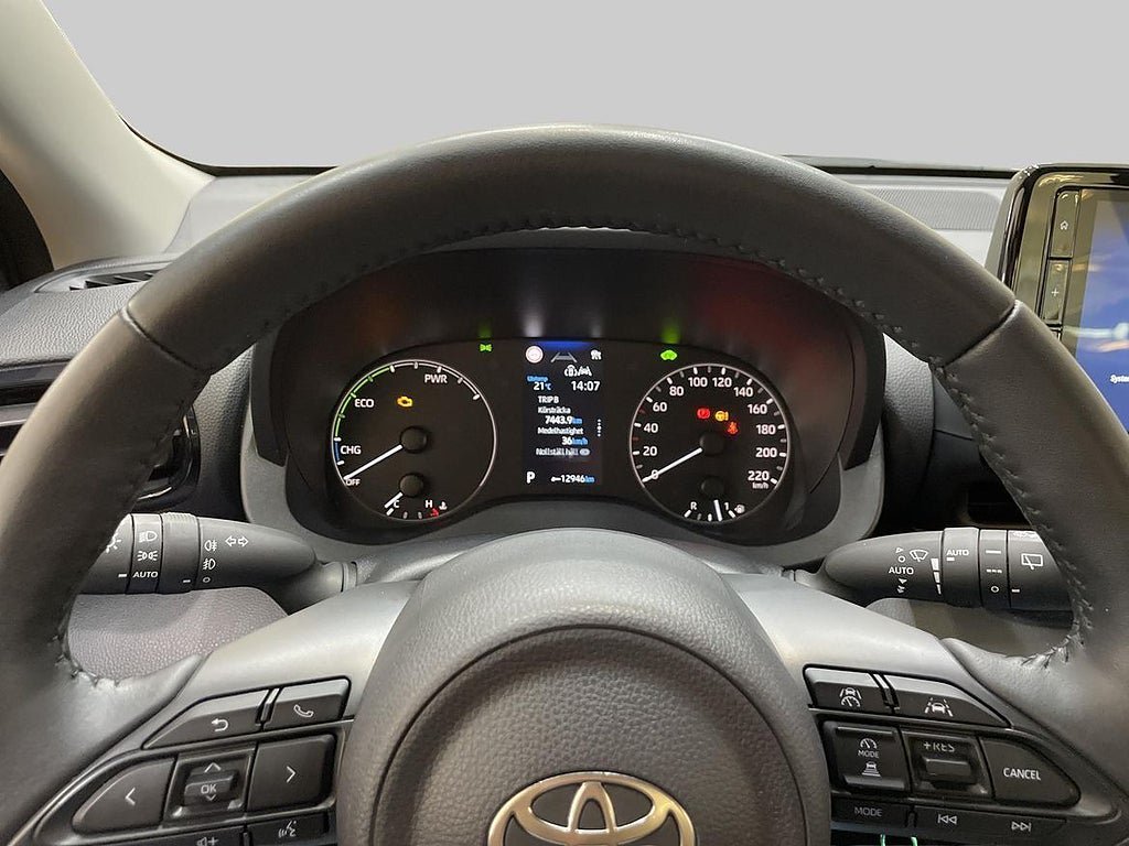 Vehicle Image 14