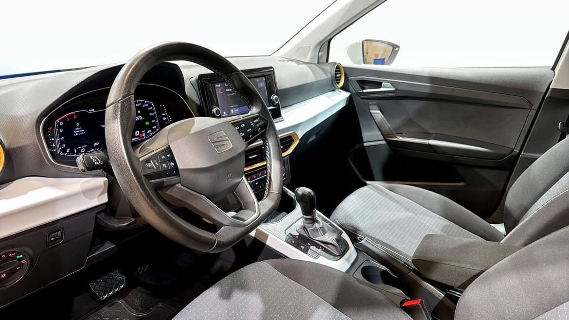 Vehicle Image 7