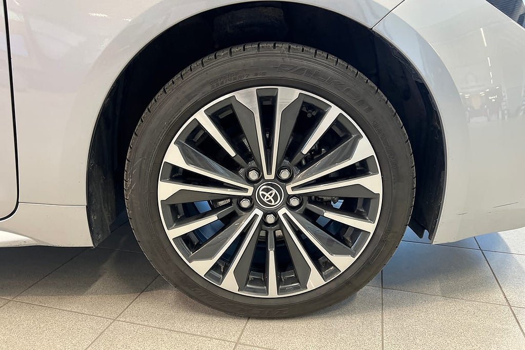 Vehicle Image 17