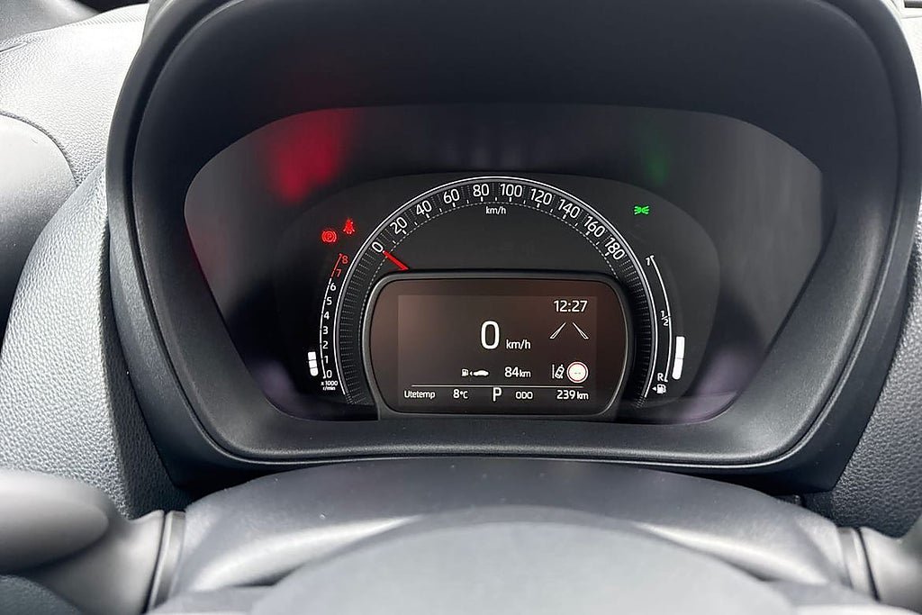 Vehicle Image 17