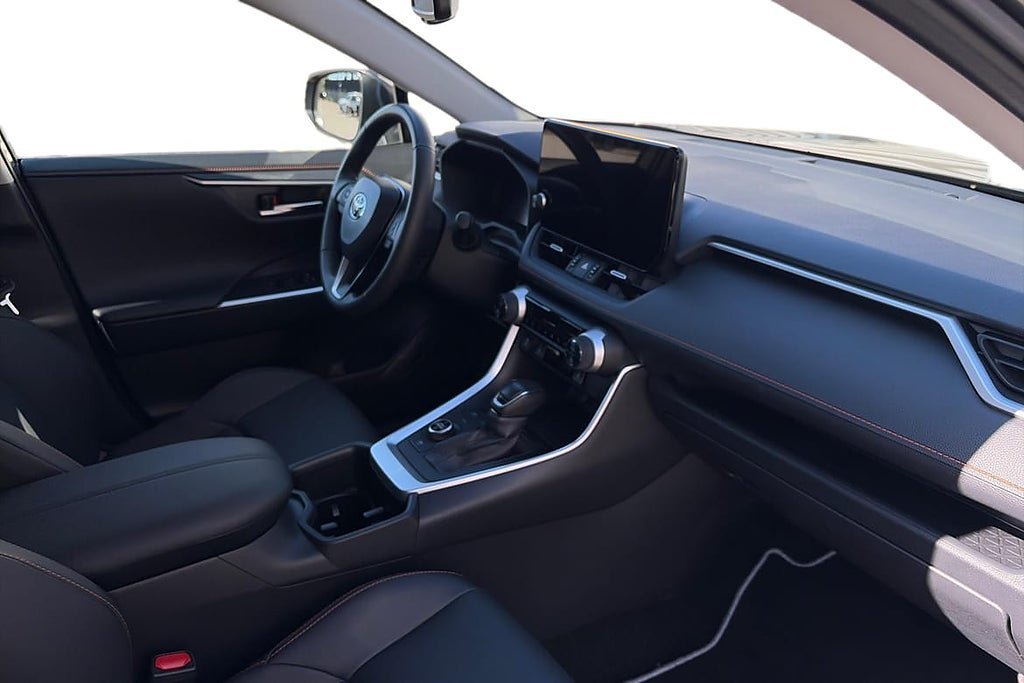 Vehicle Image 6